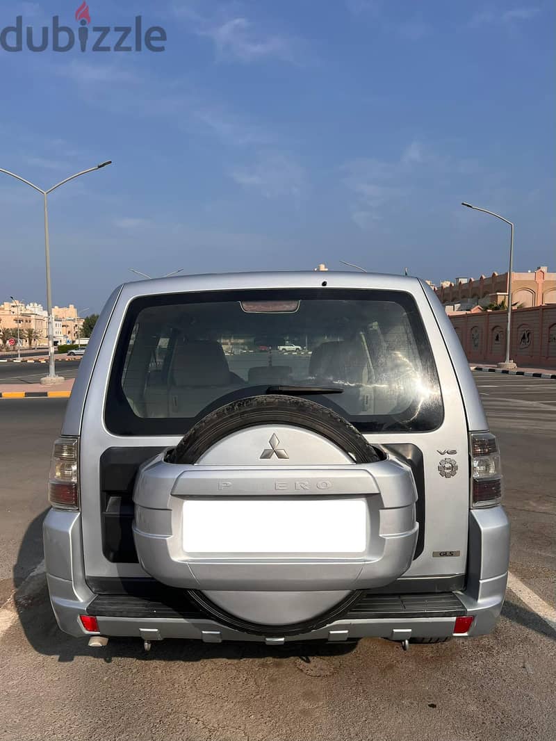 Mitsubishi Pajero 2010 8