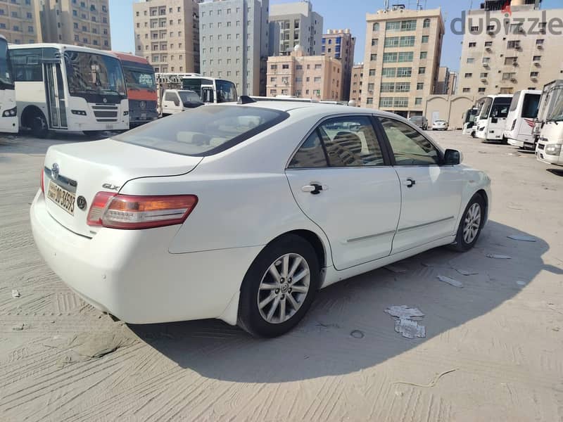 Toyota Camry 2011, in good condition 750 kd negotiable 5