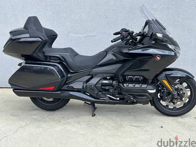 2021 Honda Goldwing Tour DCT automatic transmission available