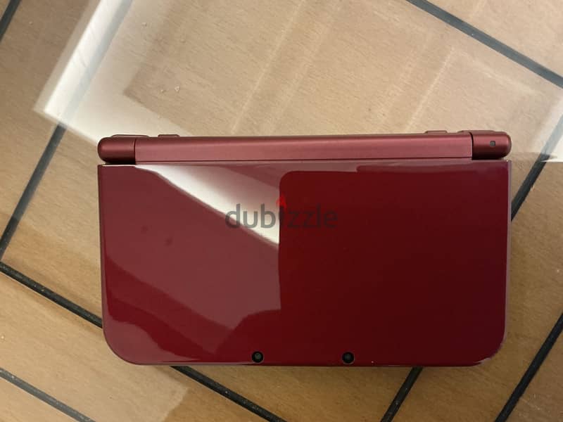 new Nintendo 3ds XL + box + pen + wire 2