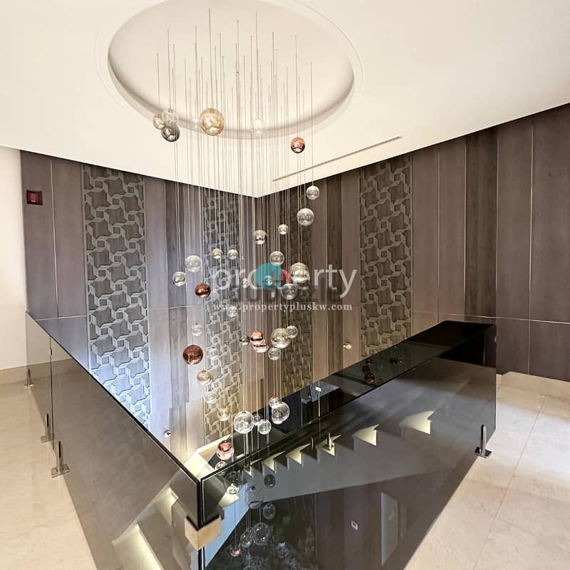 Beautiful Five Bedroom Penthouse for rent in Salmiya 1