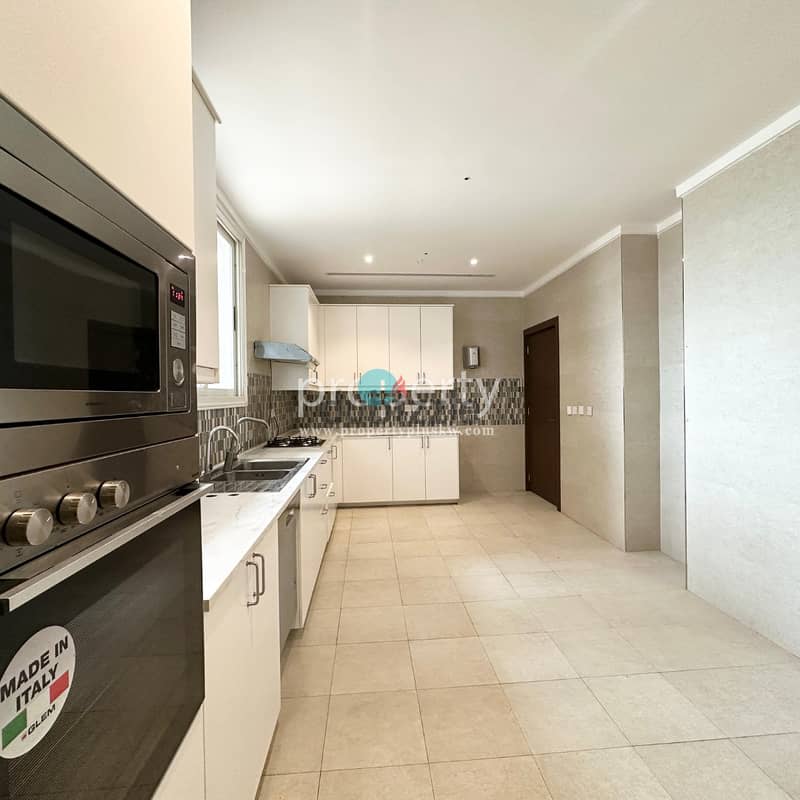 Beautiful Five Bedroom Penthouse for rent in Salmiya 8