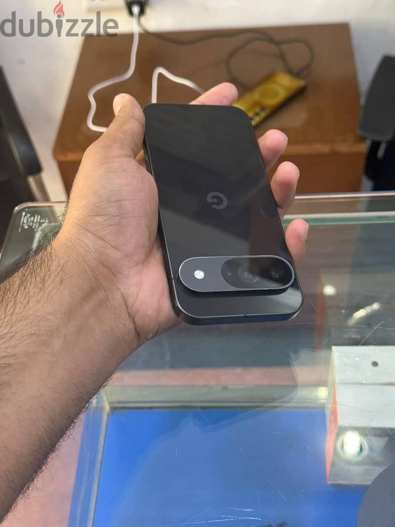 GOOLE Pixel 9 12GB 256GB stroge 4