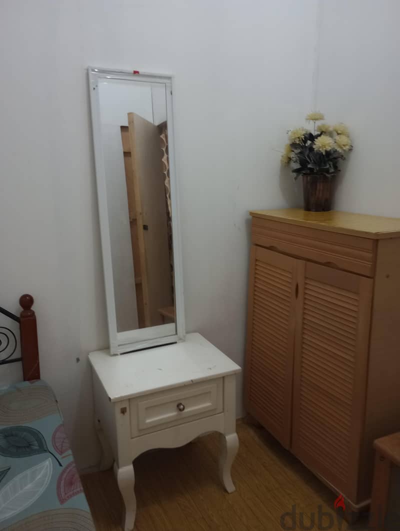 partition room for rent 1
