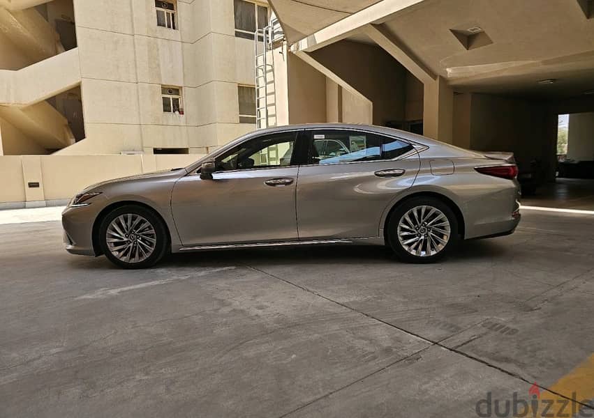 Lexus ES 350 2022 2