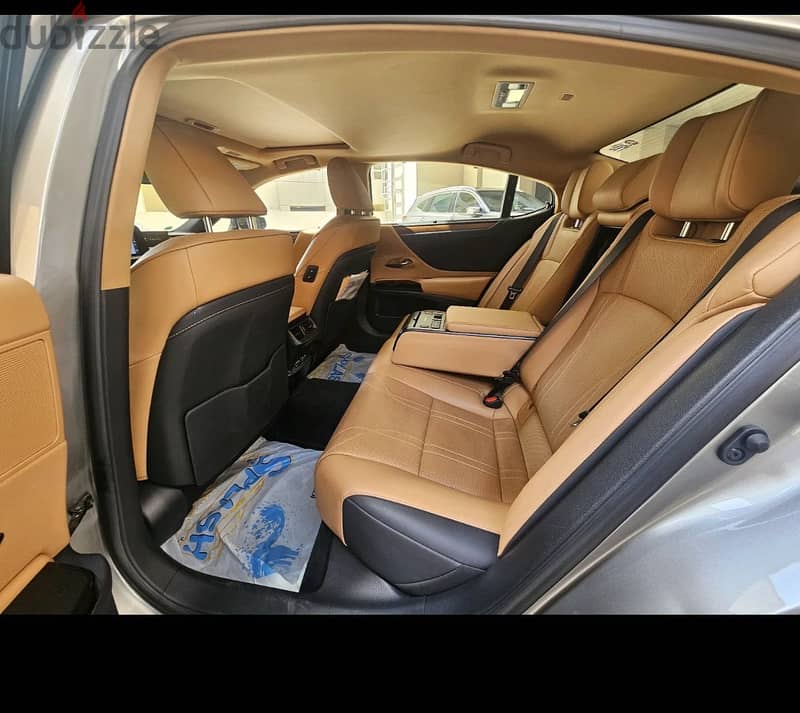 Lexus ES 350 2022 8