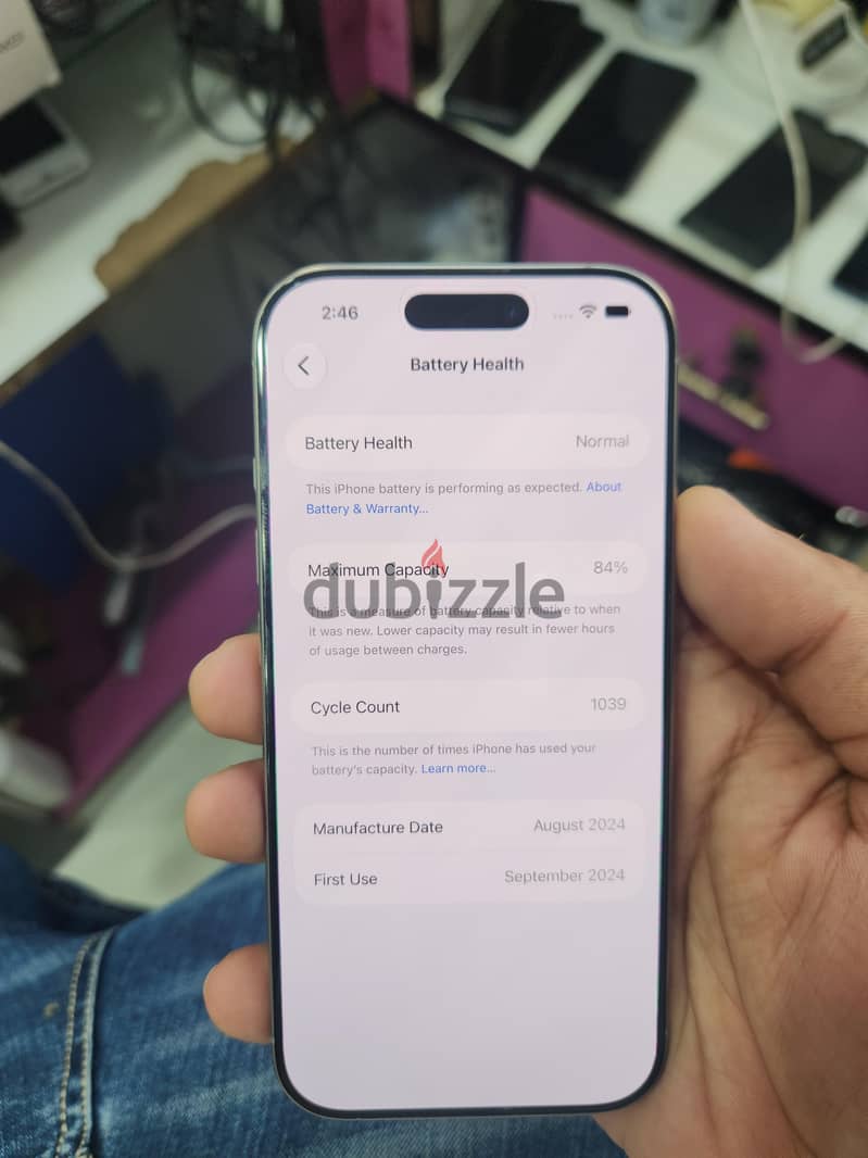 Apple - iPhone 16 Pro used 2