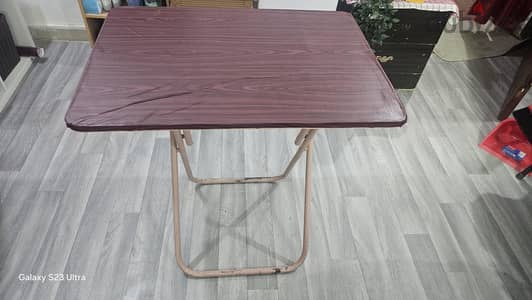 Foldeble small table