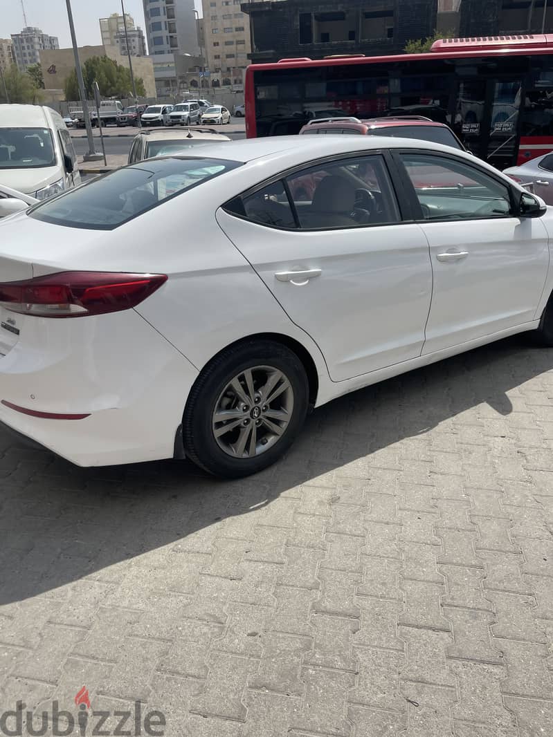 هيونداي إلينترا 2018 2