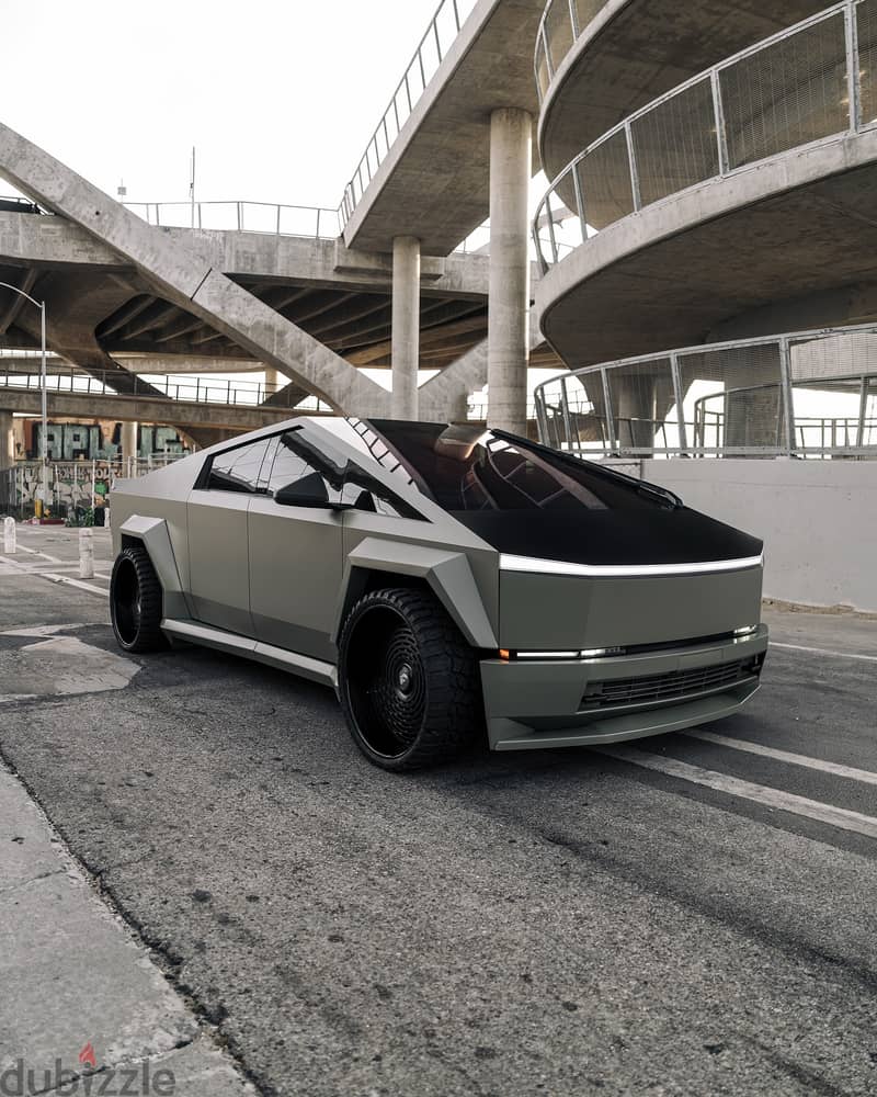 Tesla Model X 2026 تسلا سايبر تراك 1