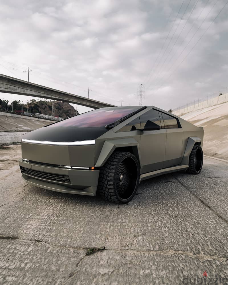 Tesla Model X 2026 تسلا سايبر تراك 2