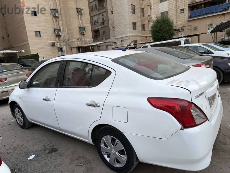Nissan Sunny 2016 1
