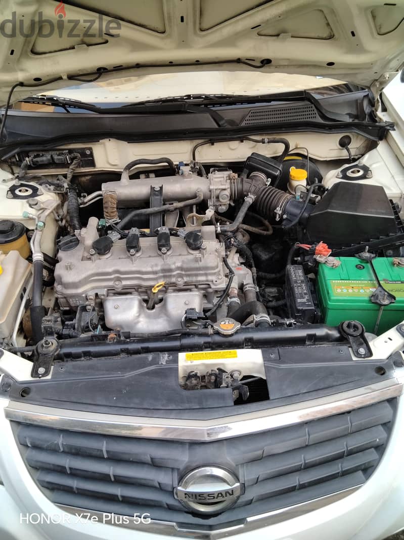 Nissan Sunny 2011 10