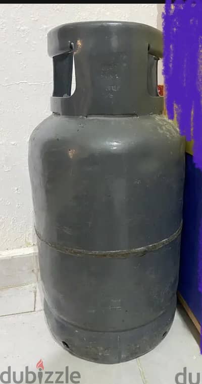 Gas cylinder for sale only 6 kd