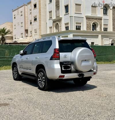 Toyota Prado 2023