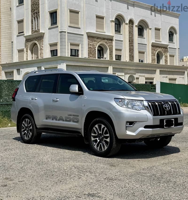 Toyota Prado 2023 4