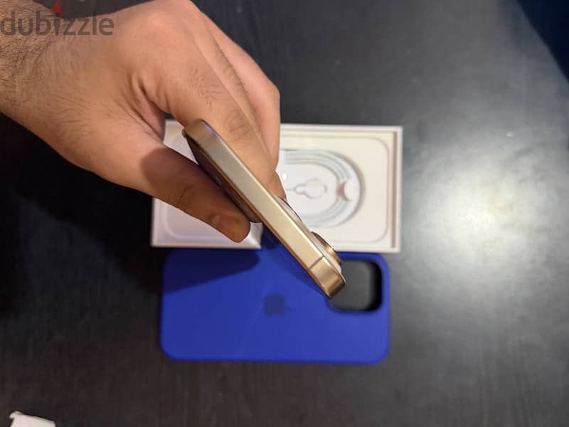 Apple - iPhone 16 Pro Max 5
