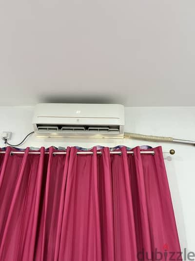 Used 2 air conditioner for Sale