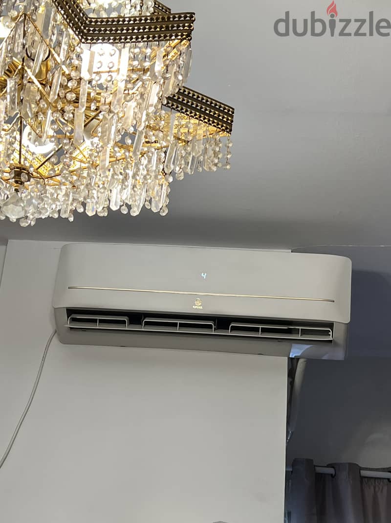 Used 2 air conditioner for Sale 1