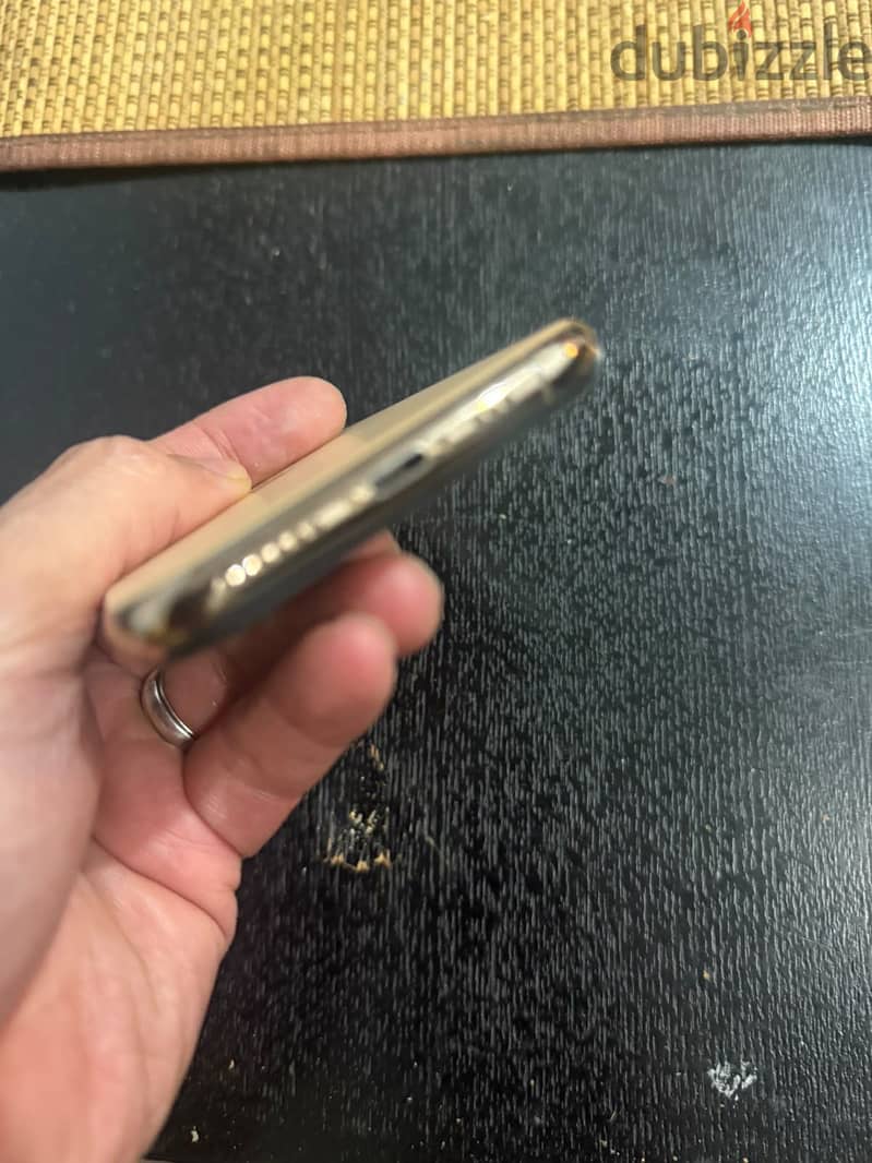 آيفون ١١ برو ٢٥٦ جيجا معفي جمارك مصرية 14
