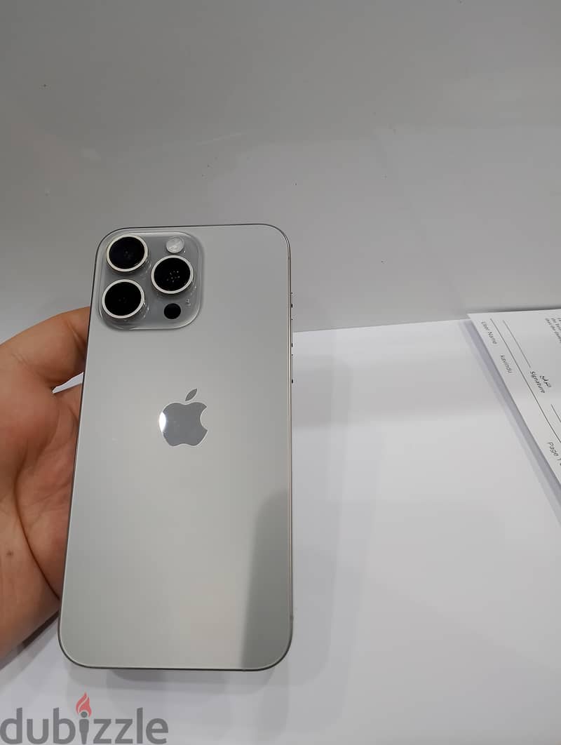 iPhone 15pro max 256GB 2