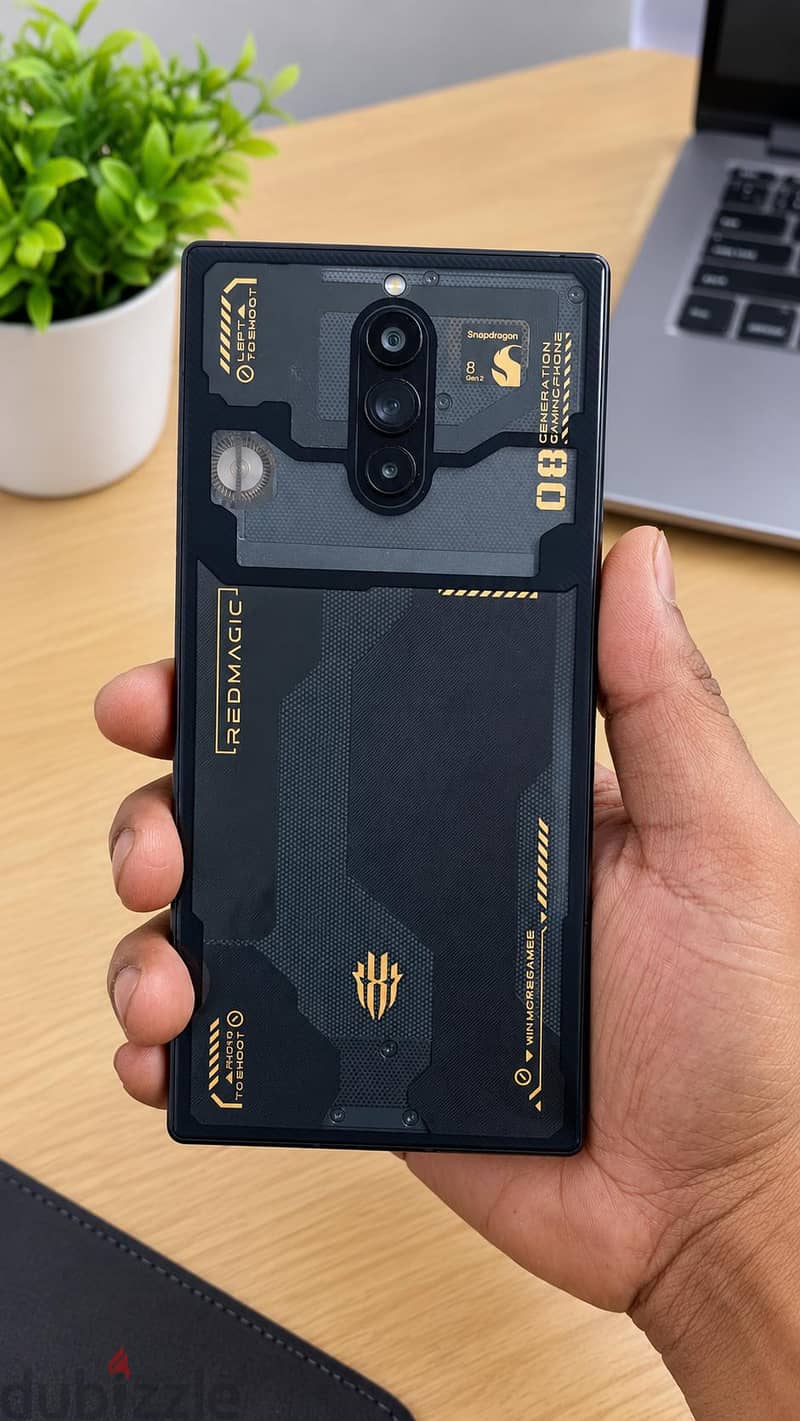 ZTE Redmagic 8 pro 1