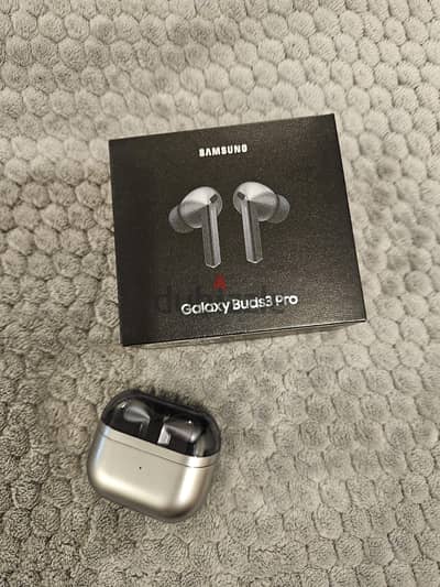 Galaxy Buds3 Pro – Neat & Clean, Like New