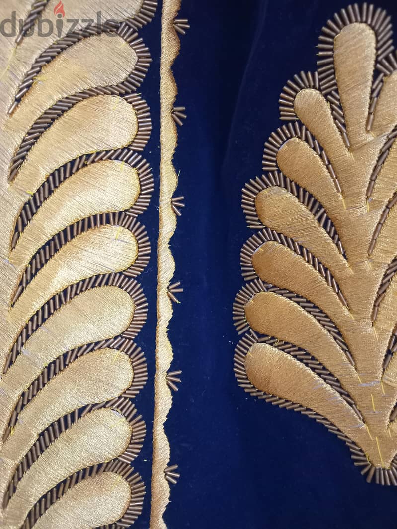 Brand new front-open coats with gold-thread embroidery (شالح مخمل) 1