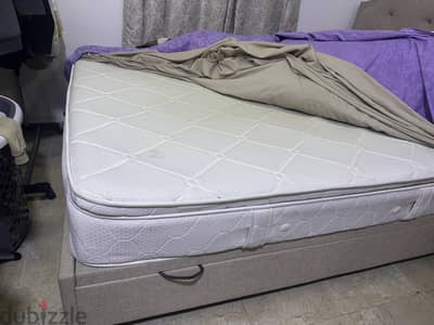 Safat Homes MATTRES 160*200 urgent sale
