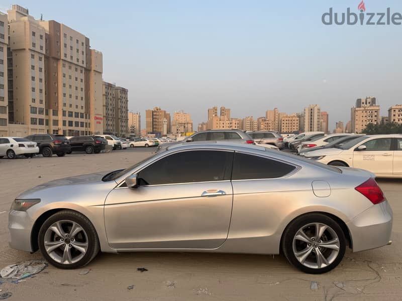 Honda Accord Coupe 2012 4