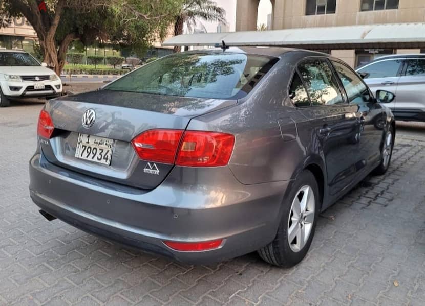 Volkswagen Jetta 2015 1