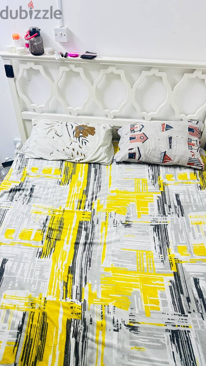Bed with metres 4