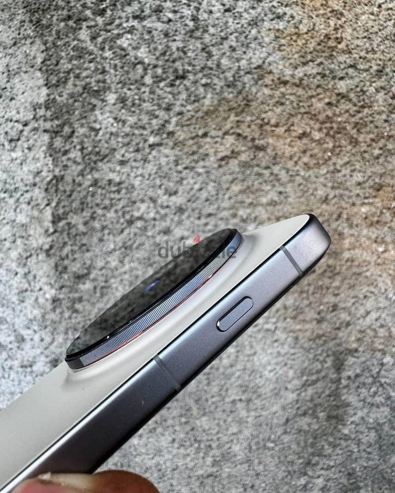Vivo X300 Pro 4