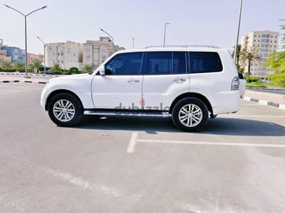 Mitsubishi Pajero 2014