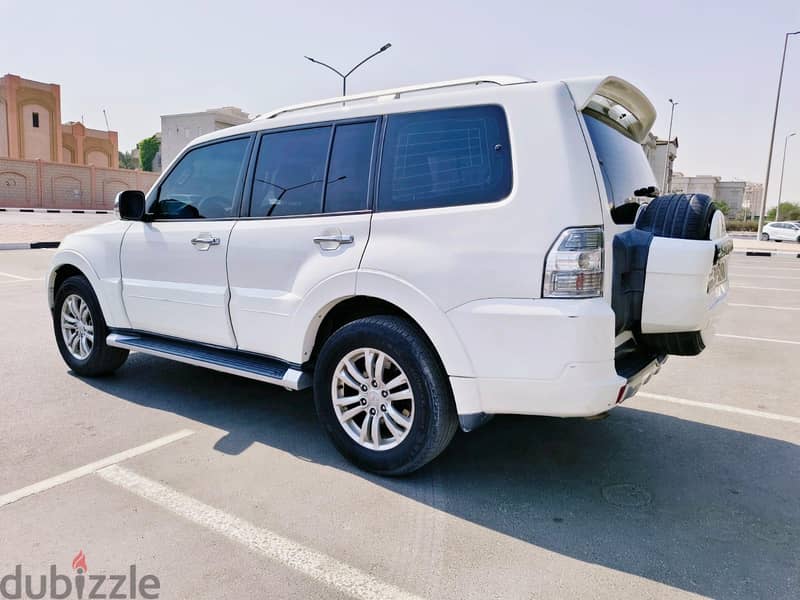 Mitsubishi Pajero 2014 7