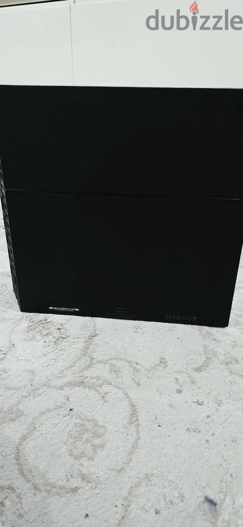 PS4 with accessories 4