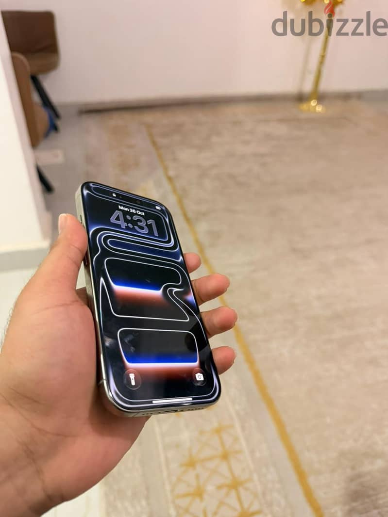 Apple - iPhone 16 Pro 2