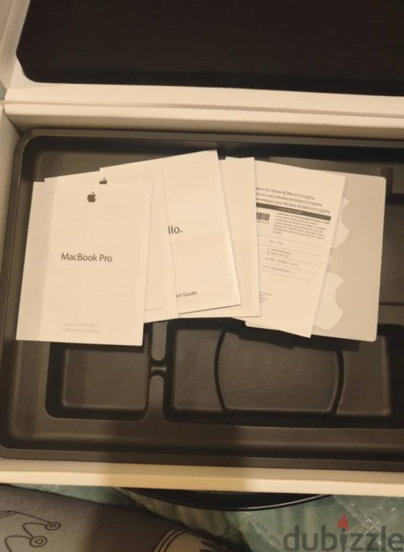 Apple MacBook Pro 13-inch (2012) + Magic Mouse 9