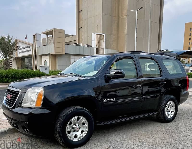 GMC Yukon 2008 in perfect condition 2