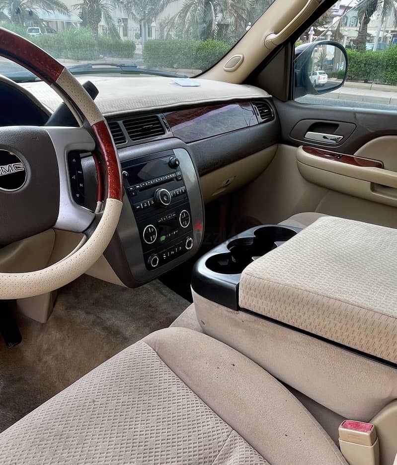GMC Yukon 2008 in perfect condition 7