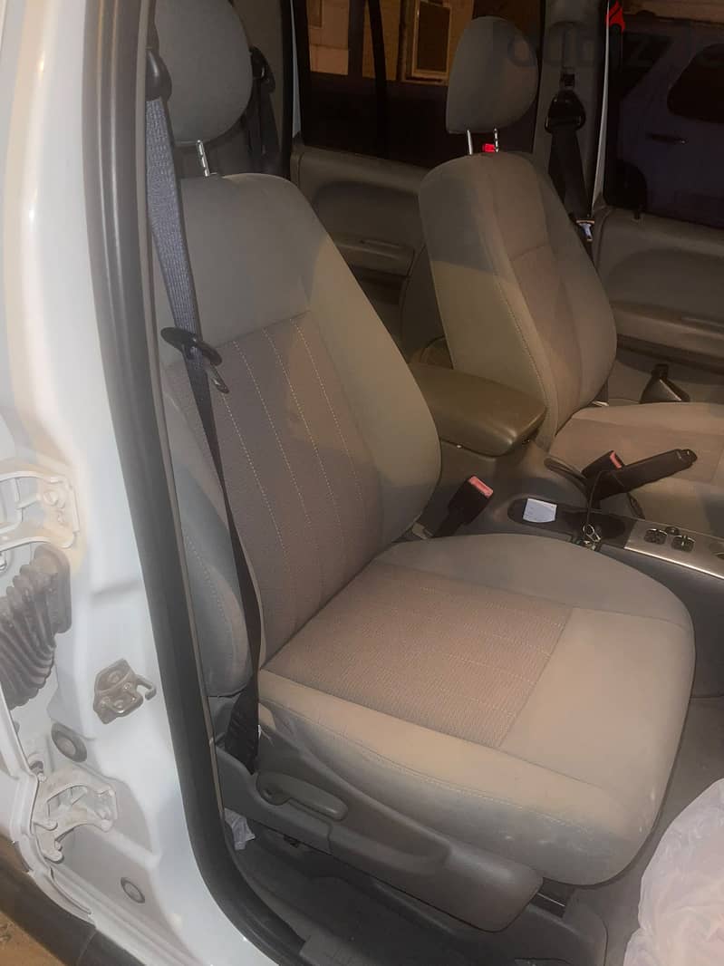 Jeep Liberty 2006 8