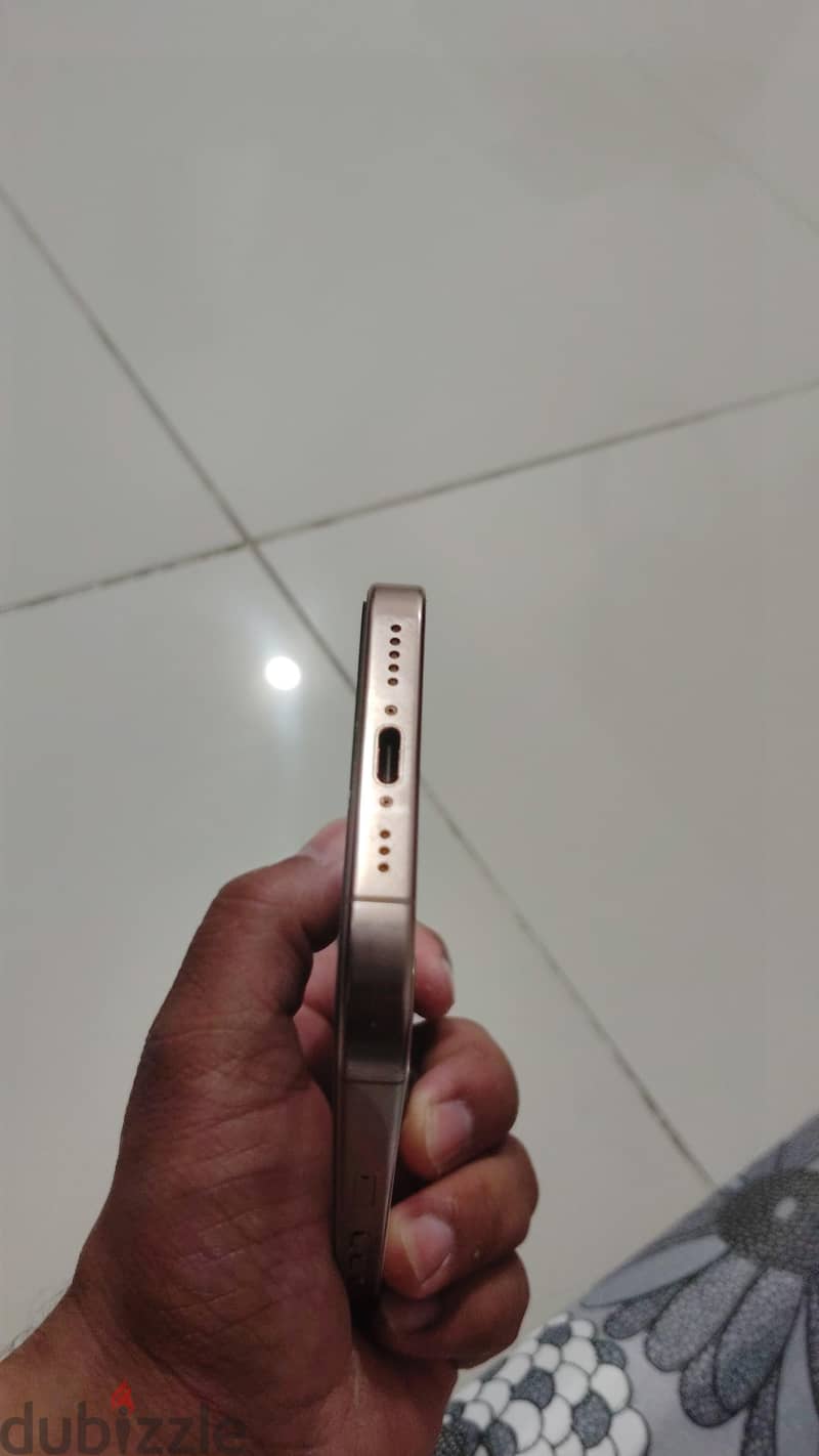 Apple - iPhone 16 Pro 4