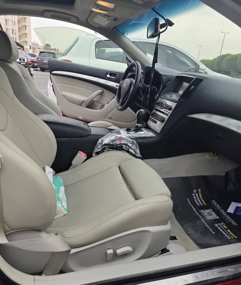 Infiniti Q60 2016 4