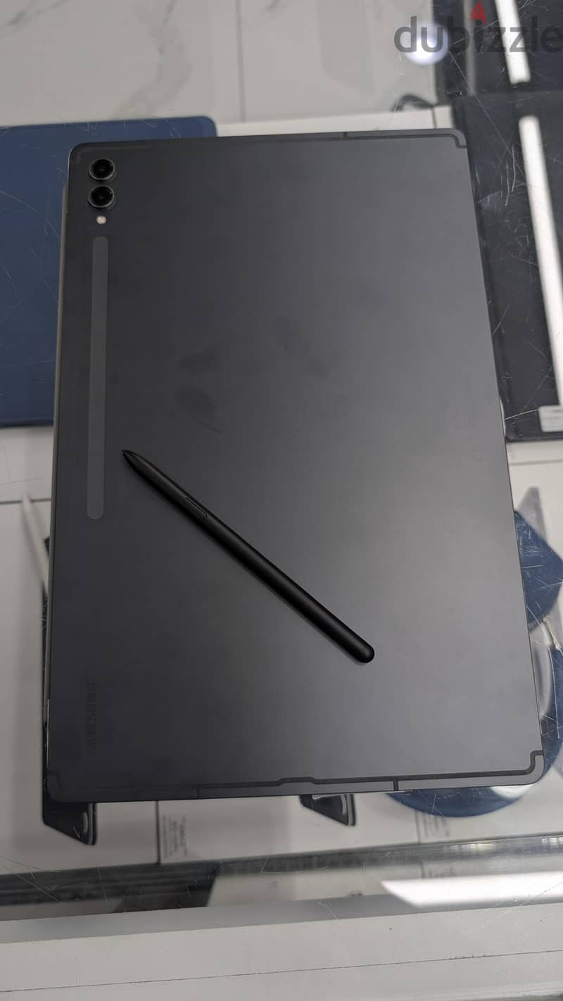 Samsung Galaxy tab s9 ultra with keyboard 3