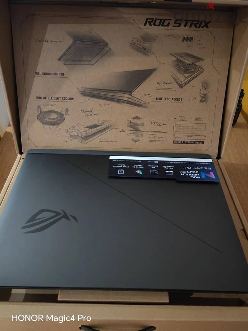 Asus Rog Strix G18 RTX 5080 16gb Graphic, 32GB Ram 2TB SSD 18" Laptop 7