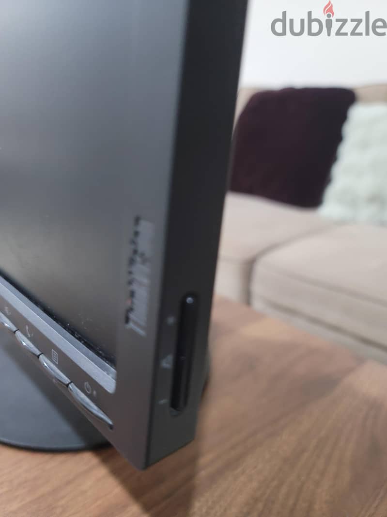 Monitor with Webcam 1