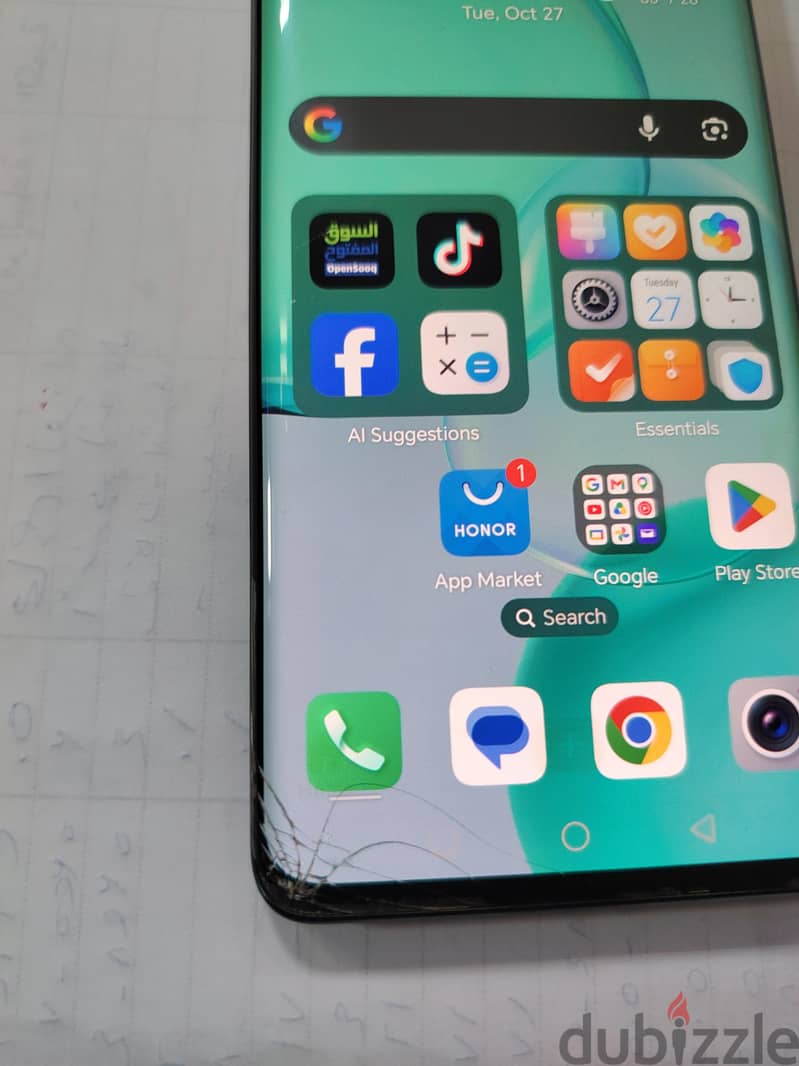 honor 50 have small scratch under the screen 2