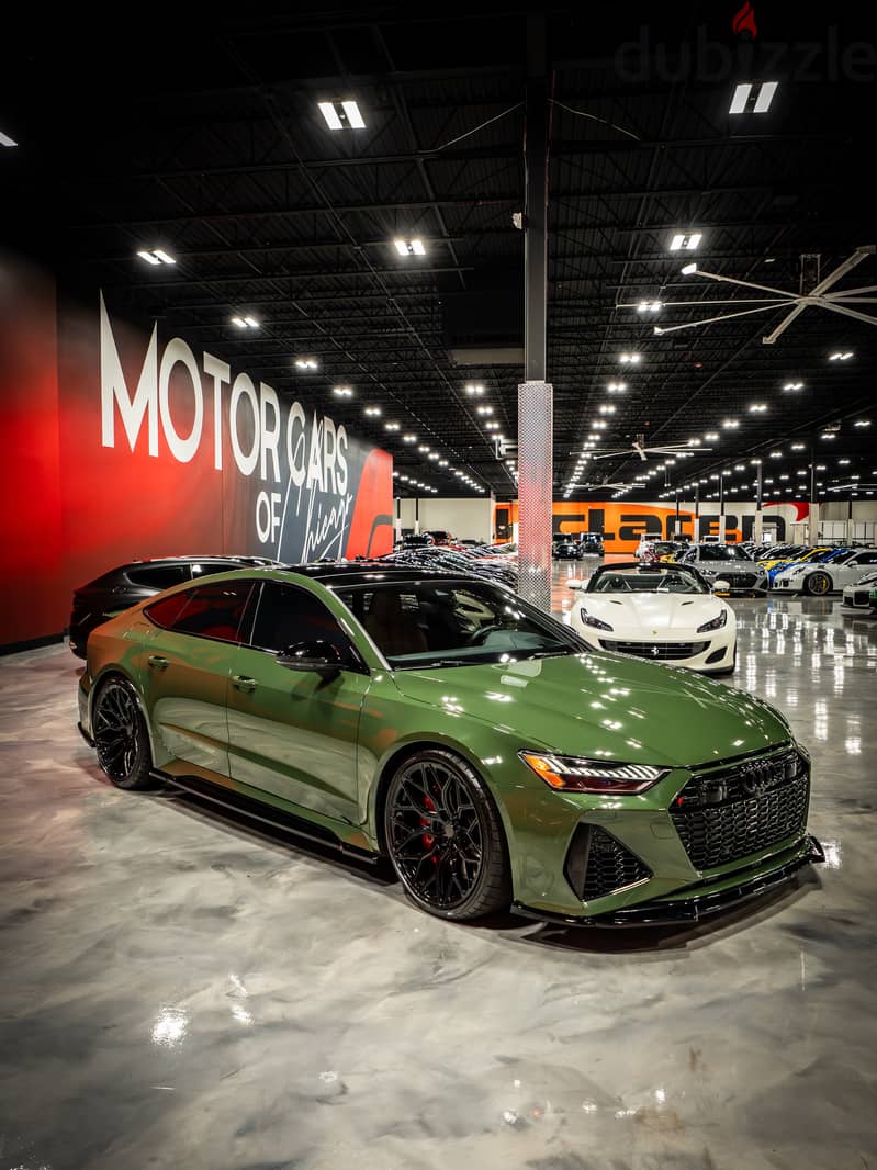 Audi R8 2023 أداء R8 V10 2