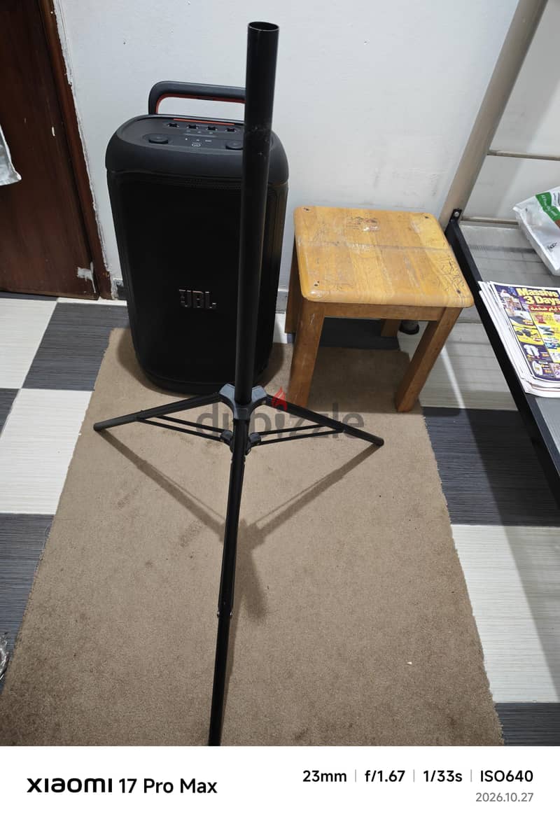 سماعه JBL بارتي بوكس 520 استخدام شهر مع الحامل والكرتون والشاحن 6