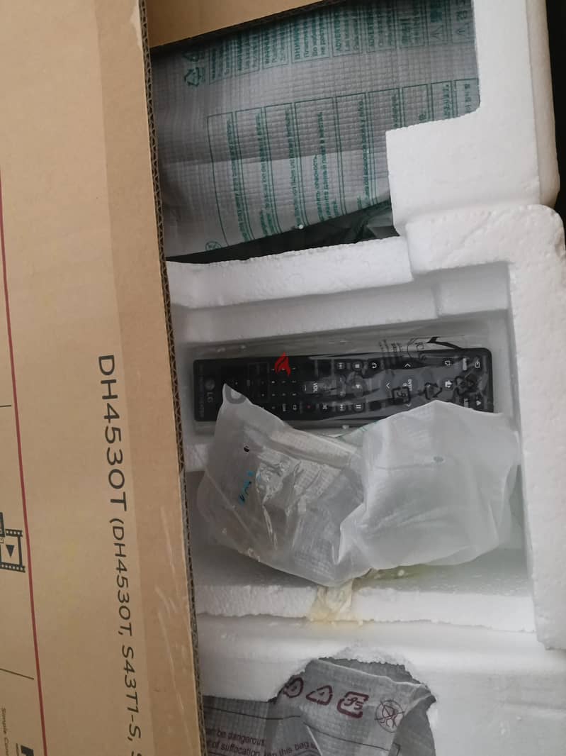 LG 5.1 Channel DVD Home Theater System for Sale with Bluetooth Adapter 4